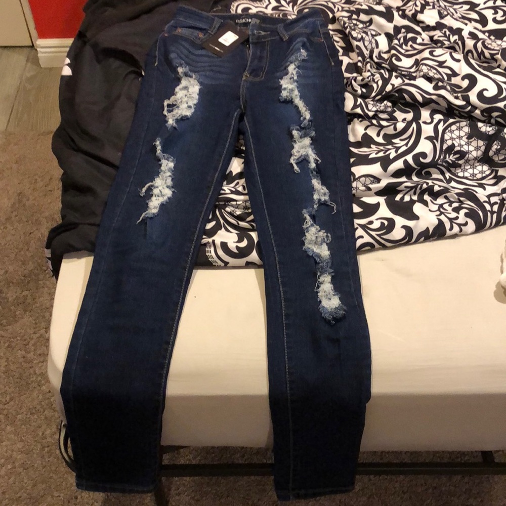 FASHION NOVA jeans